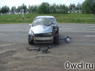 Битый автомобиль Honda Fit